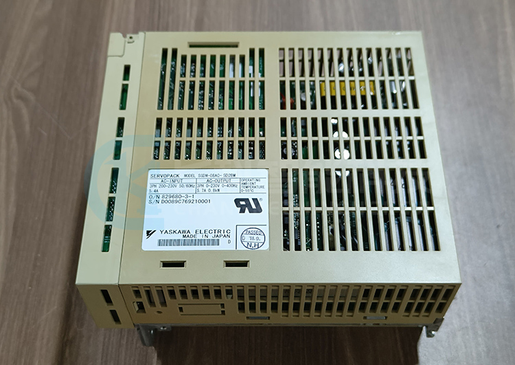 安川驅(qū)動(dòng)器SGDM-08AC-SD2BM