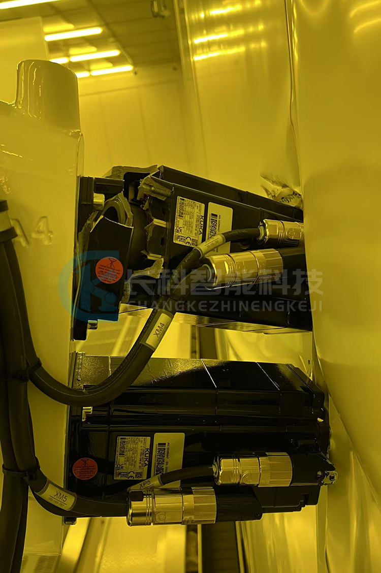 庫卡機(jī)器人KR210 R2700 prime CR FLR撞機(jī)維修