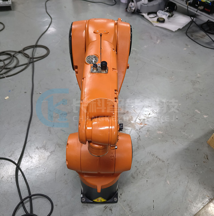 庫卡機(jī)器人KR 6 R900 sixx C異響維修